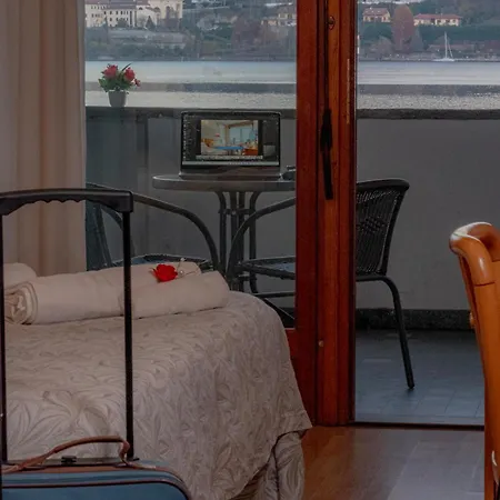 Del Hotel