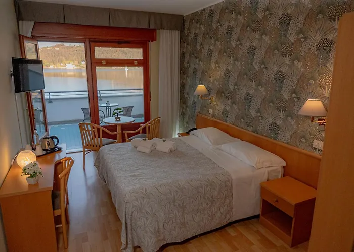 Del Hotel
